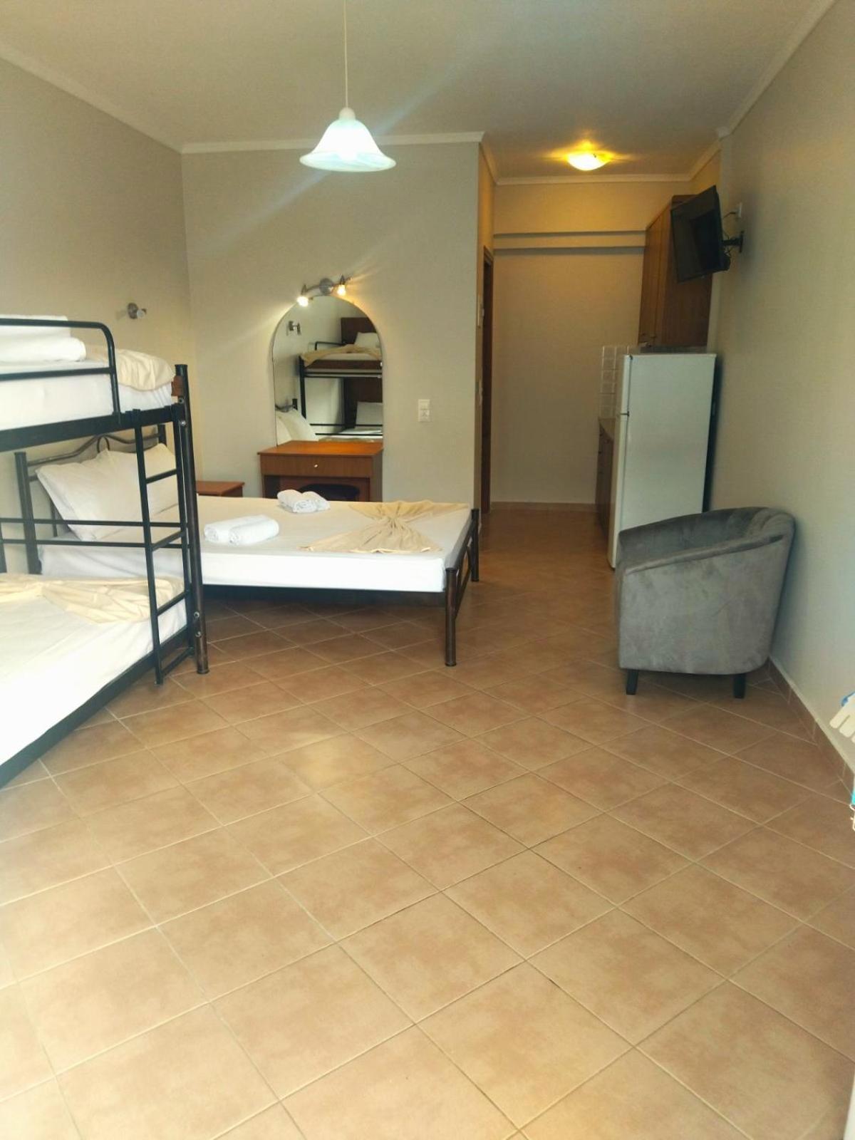 Athanasia Apartment Nea Vrasna